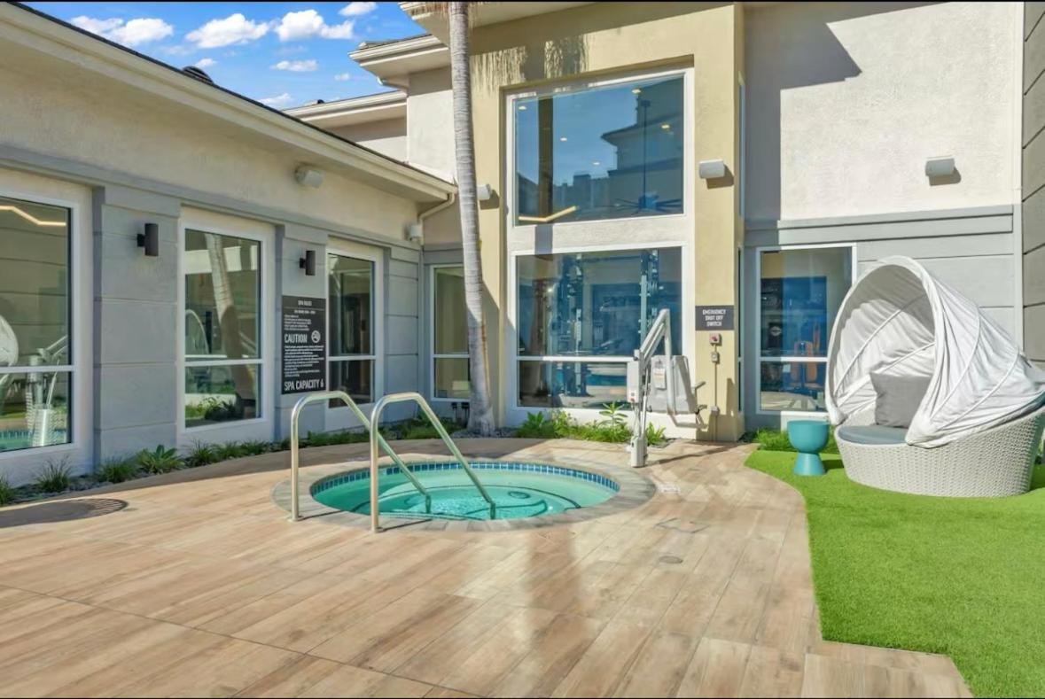 Loft Style,2 Beds ,flexible Self Check In,pool Appartement *